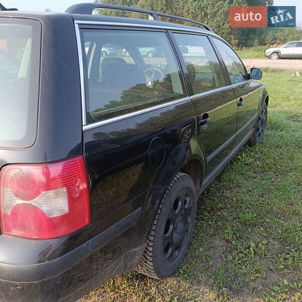 Универсал Volkswagen Passat 2002 в Киеве