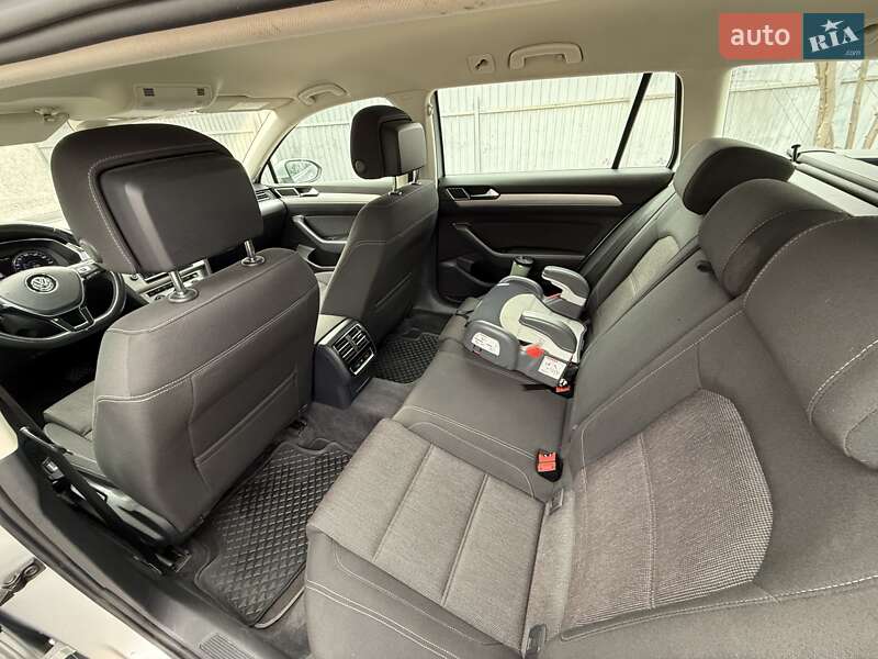 Универсал Volkswagen Passat 2015 в Виннице фото 25 Универсал Volkswagen Passat 2015 в Виннице