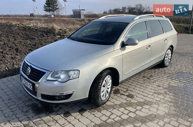 Універсал Volkswagen Passat 2009 в Самборі