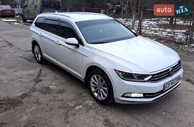 Универсал Volkswagen Passat 2016 в 