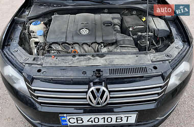 Седан Volkswagen Passat 2011 в Чернигове