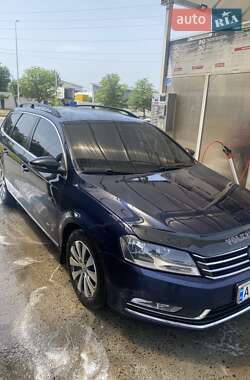 Универсал Volkswagen Passat 2011 в 