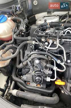 Универсал Volkswagen Passat 2011 в 