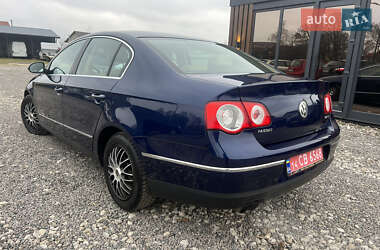 Седан Volkswagen Passat 2005 в Яворові