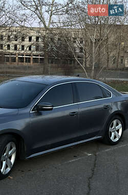 Седан Volkswagen Passat 2012 в Николаеве