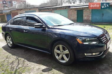 Седан Volkswagen Passat 2013 в Гребенке