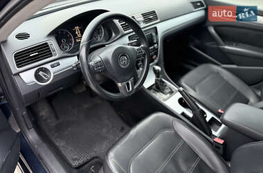 Седан Volkswagen Passat 2012 в Львові