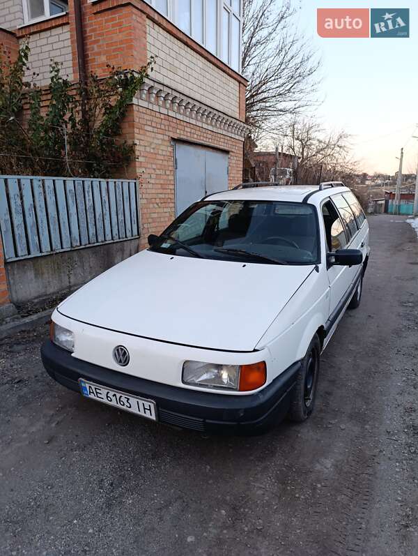 Универсал Volkswagen Passat 1988 в Днепре