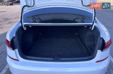 Седан Volkswagen Passat 2020 в 