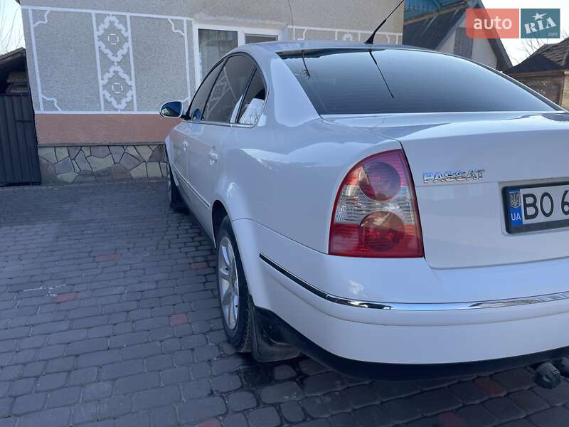 Седан Volkswagen Passat 2004 в Тернополе