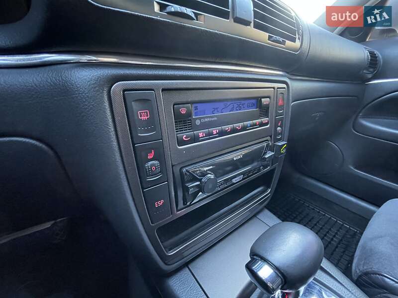 Седан Volkswagen Passat 2004 в Тернополе