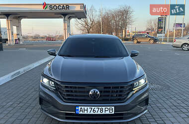 Седан Volkswagen Passat 2020 в Одесі