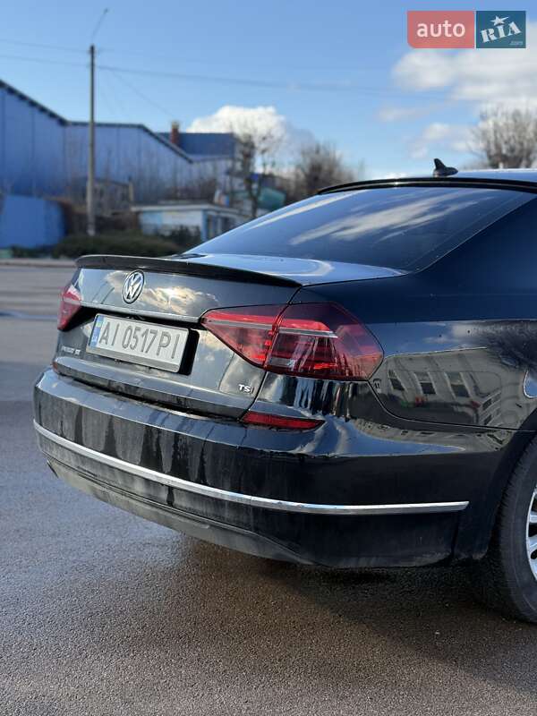 Седан Volkswagen Passat 2017 в Києві