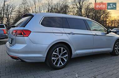 Универсал Volkswagen Passat 2019 в Львове