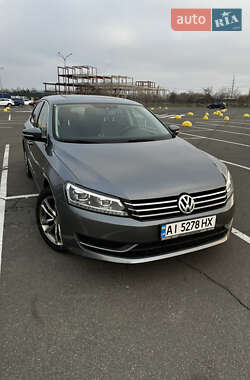 Седан Volkswagen Passat 2013 в Києві