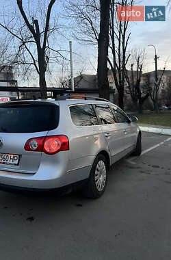 Універсал Volkswagen Passat 2010 в Ужгороді