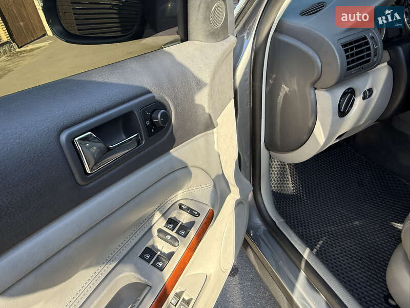 Універсал Volkswagen Passat 2005 в Вінниці