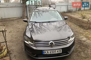 Універсал Volkswagen Passat 2014 в Києві