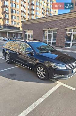 Універсал Volkswagen Passat 2011 в Києві