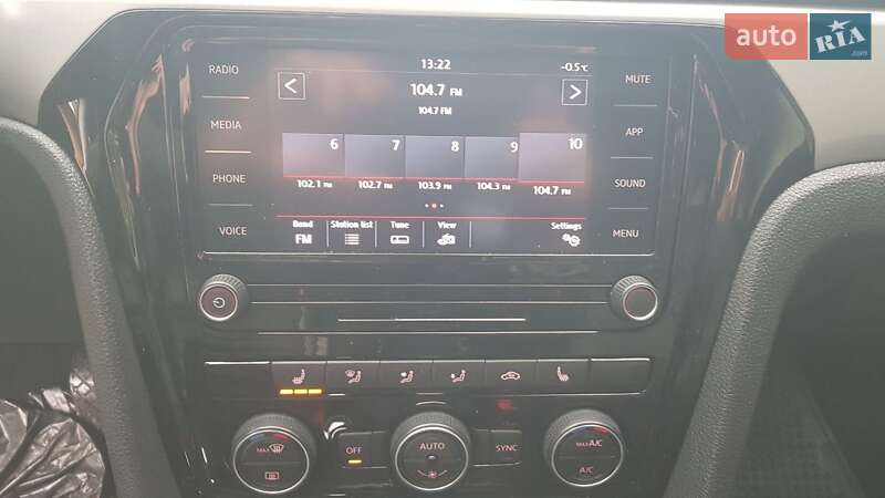 Седан Volkswagen Passat 2021 в Городке