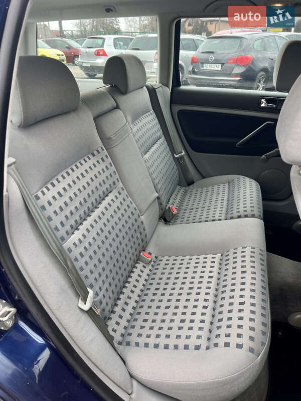 Универсал Volkswagen Passat 2000 в Виннице