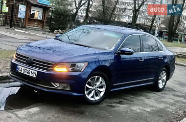 Седан Volkswagen Passat 2016 в Києві