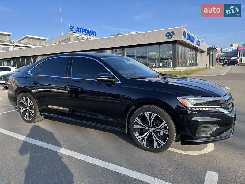 Седан Volkswagen Passat 2021 в Киеве