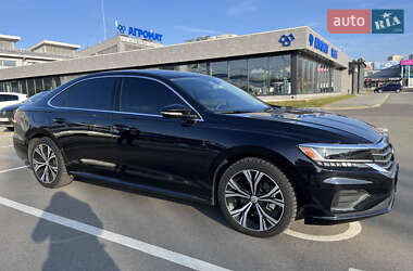 Седан Volkswagen Passat 2021 в Києві