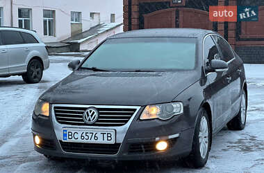 Седан Volkswagen Passat 2006 в Звягелі