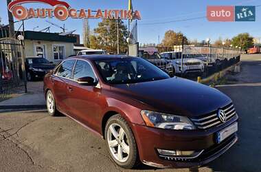 Седан Volkswagen Passat 2012 в Николаеве