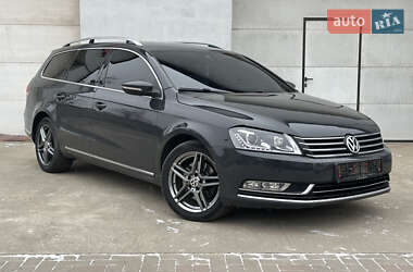 Универсал Volkswagen Passat 2011 в Сарнах