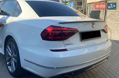 Седан Volkswagen Passat 2018 в Львове