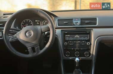 Седан Volkswagen Passat 2012 в Одессе