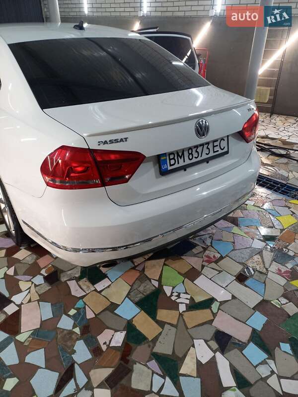 Седан Volkswagen Passat 2014 в Конотопе