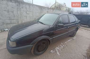 Седан Volkswagen Passat 1989 в Чернигове