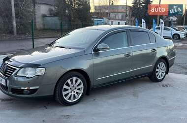 Седан Volkswagen Passat 2009 в Рівному