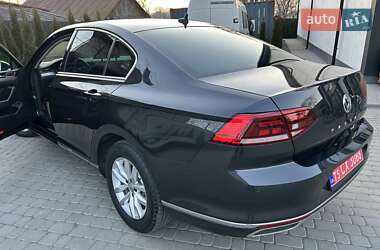 Седан Volkswagen Passat 2020 в Львове