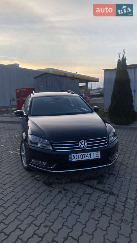 Універсал Volkswagen Passat 2011 в Мукачевому