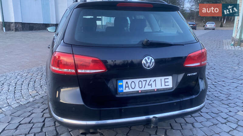 Універсал Volkswagen Passat 2011 в Мукачевому
