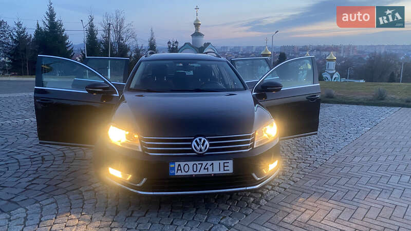 Універсал Volkswagen Passat 2011 в Мукачевому