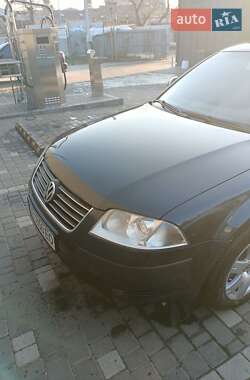 Седан Volkswagen Passat 2004 в Николаеве