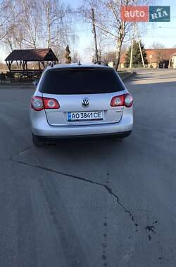 Универсал Volkswagen Passat 2010 в 