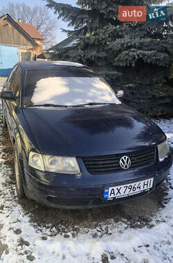 Седан Volkswagen Passat 2000 в Харькове