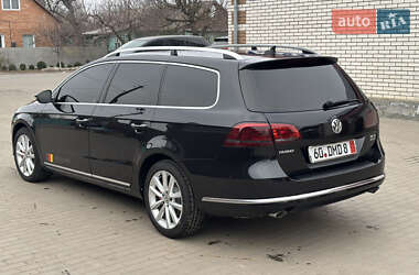 Універсал Volkswagen Passat 2013 в Козятині