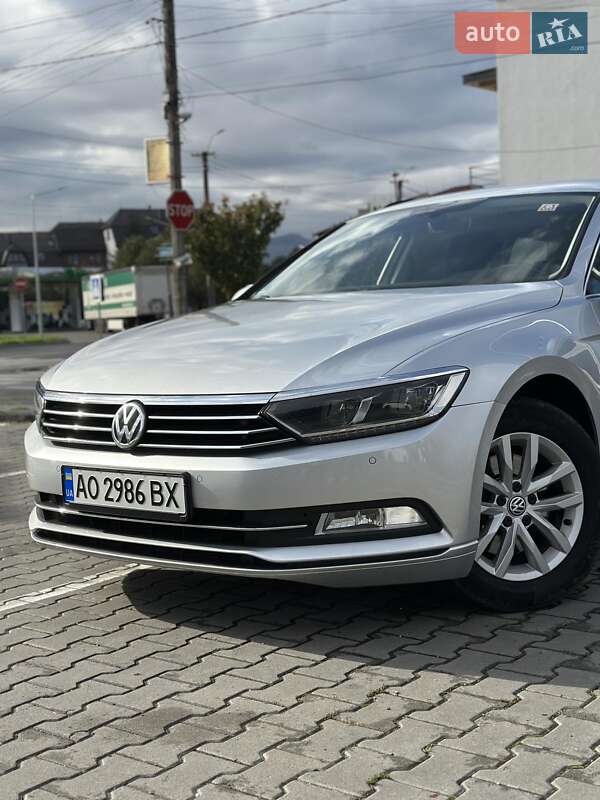 Універсал Volkswagen Passat 2015 в Тячеві