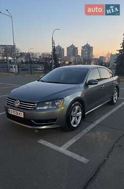 Седан Volkswagen Passat 2012 в Киеве