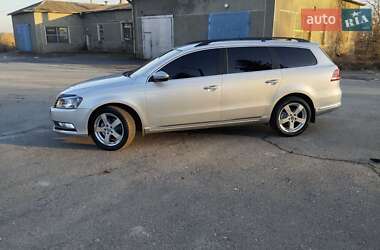 Універсал Volkswagen Passat 2012 в Бердичеві