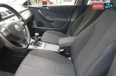 Седан Volkswagen Passat 2009 в 