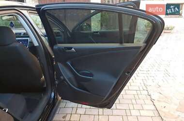 Седан Volkswagen Passat 2009 в 
