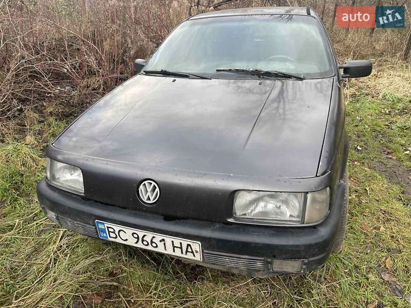 Седан Volkswagen Passat 1989 в Львове